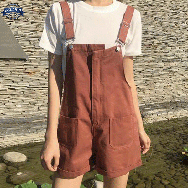오버롤 반바지<br> 일반 주머니를 가진 여자 